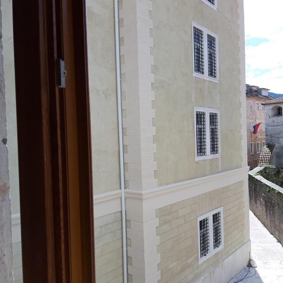 Lana & Ena Apartments Kotor Eksteriør bilde