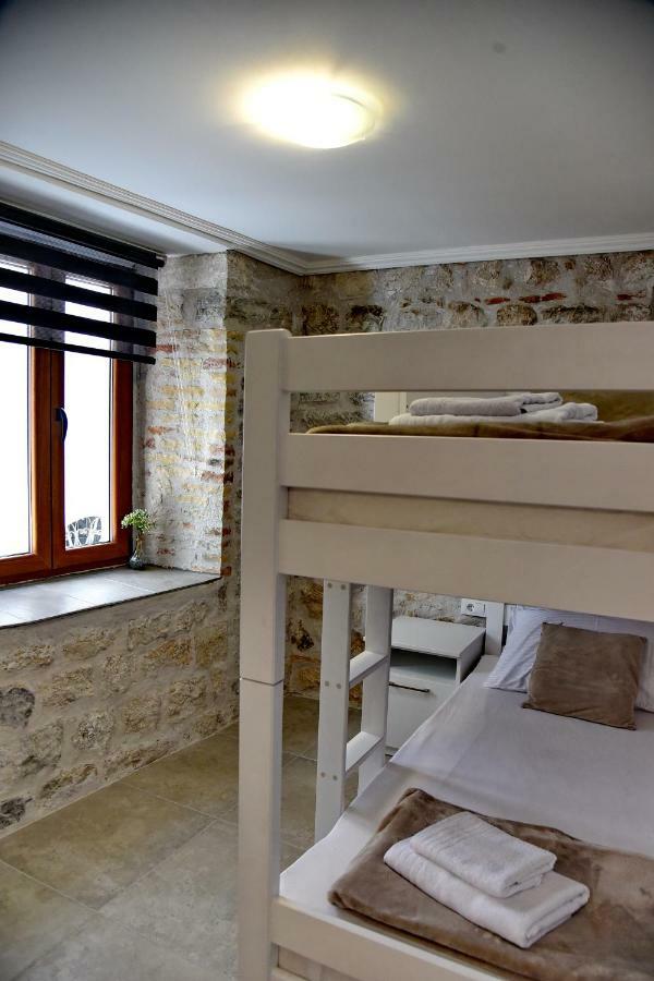 Lana & Ena Apartments Kotor Eksteriør bilde